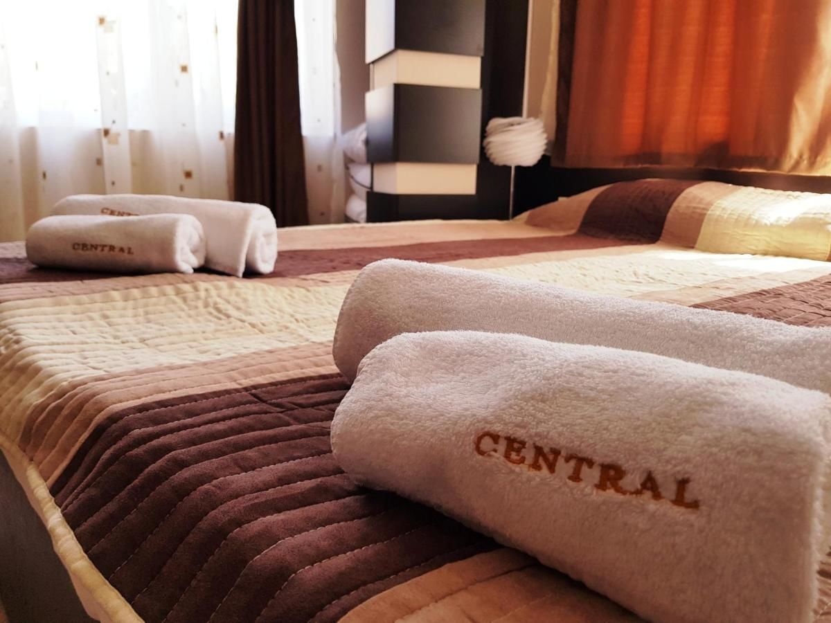 Отель Central Guest Rooms Асеновград