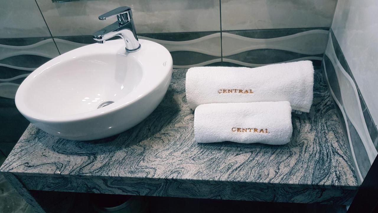 Отель Central Guest Rooms Асеновград