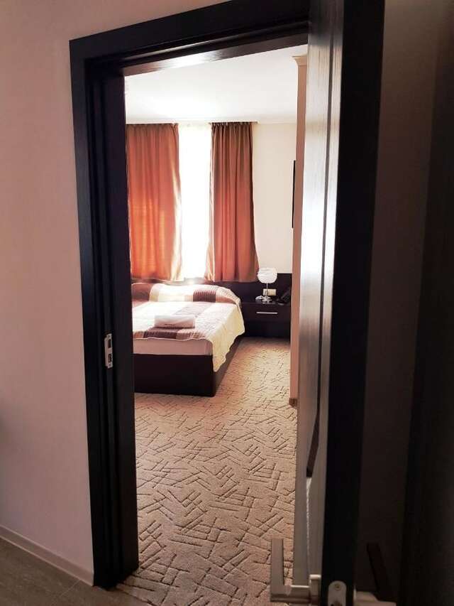 Отель Central Guest Rooms Асеновград-18